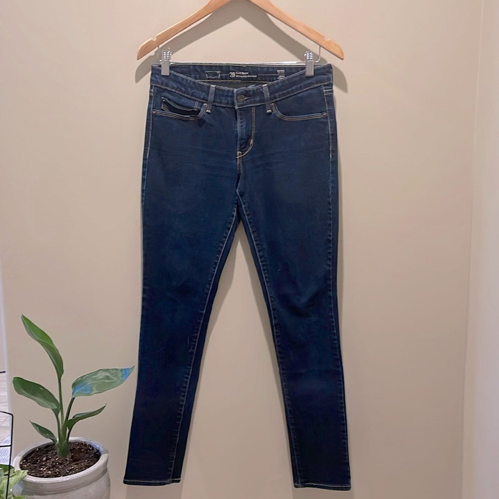 LEVI'S  - Mid Rise Demi Curve Skinnies